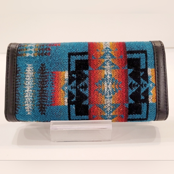 Pendleton Aztec Multicolor TriFold Wallet. Vintage Leather - Picture 2 of 4